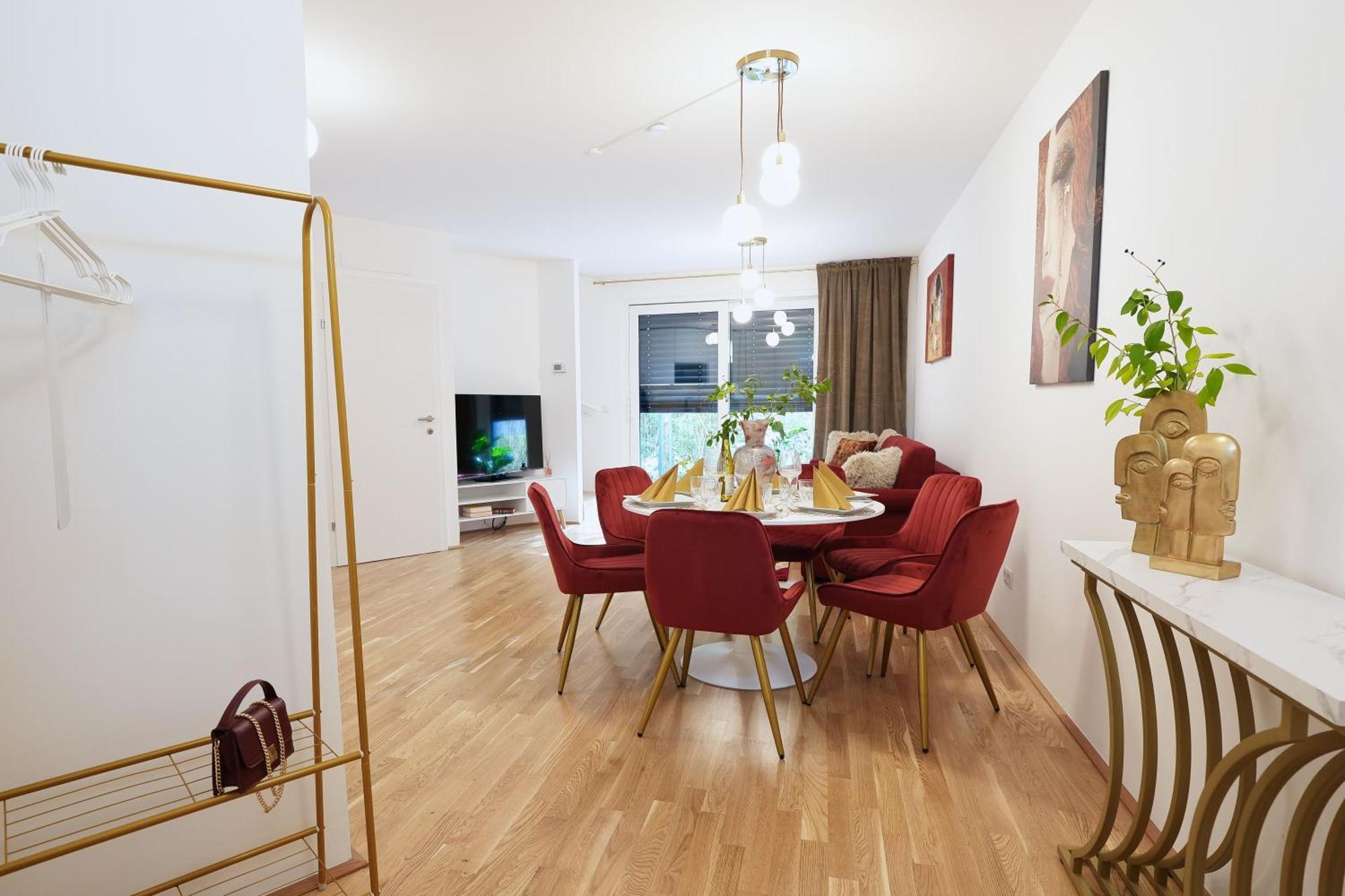 Modern Design Meets Green Comfort - Stay In Style At Carl'S Design Residences L Parking & Great Connection To City Center Vienna Luaran gambar